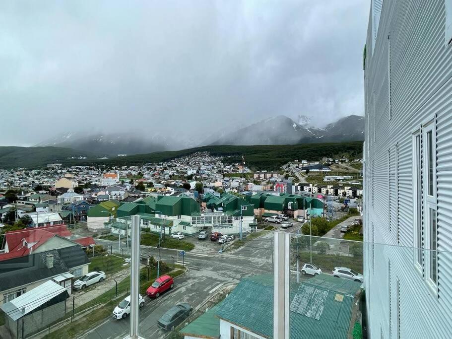 Ocean & Mountain View Lägenhet Ushuaia Exteriör bild