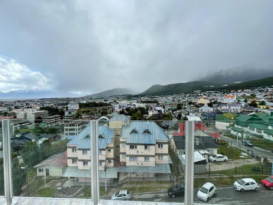 Ocean & Mountain View Lägenhet Ushuaia Exteriör bild